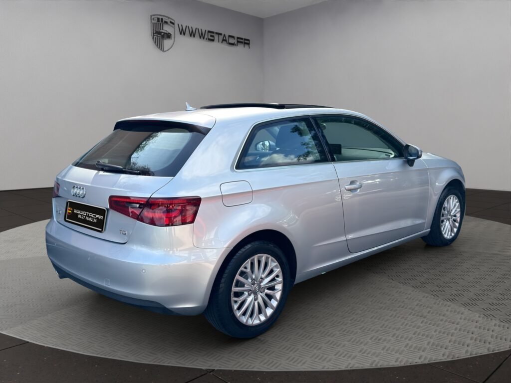 AUDI A3 III 2.0 TDI 150ch S-TRONIC AMBIENTE