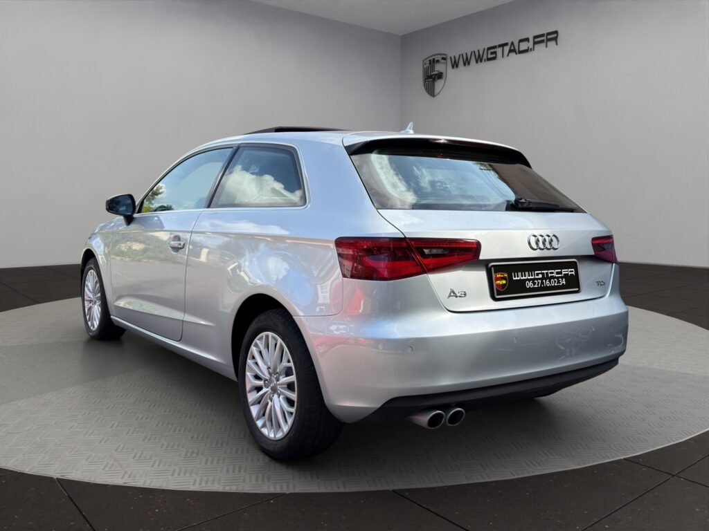 AUDI A3 III 2.0 TDI 150ch S-TRONIC AMBIENTE